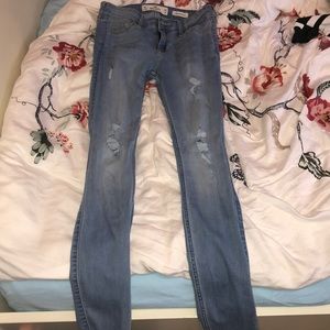light wash hollister jeans